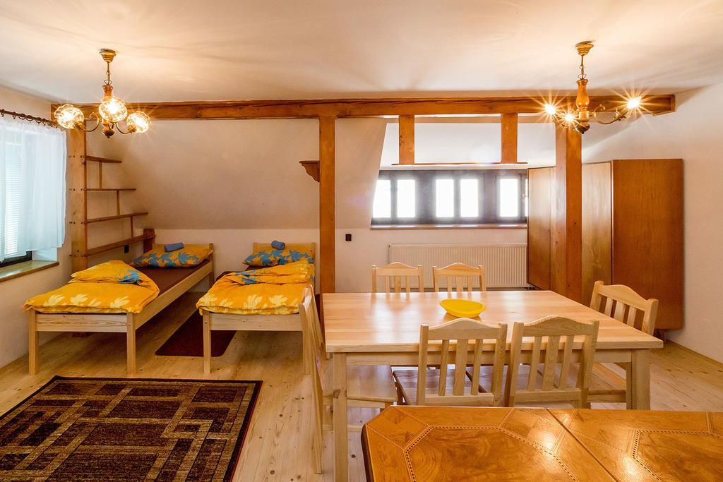 Hostel Havana Cesky Krumlov Quarto foto