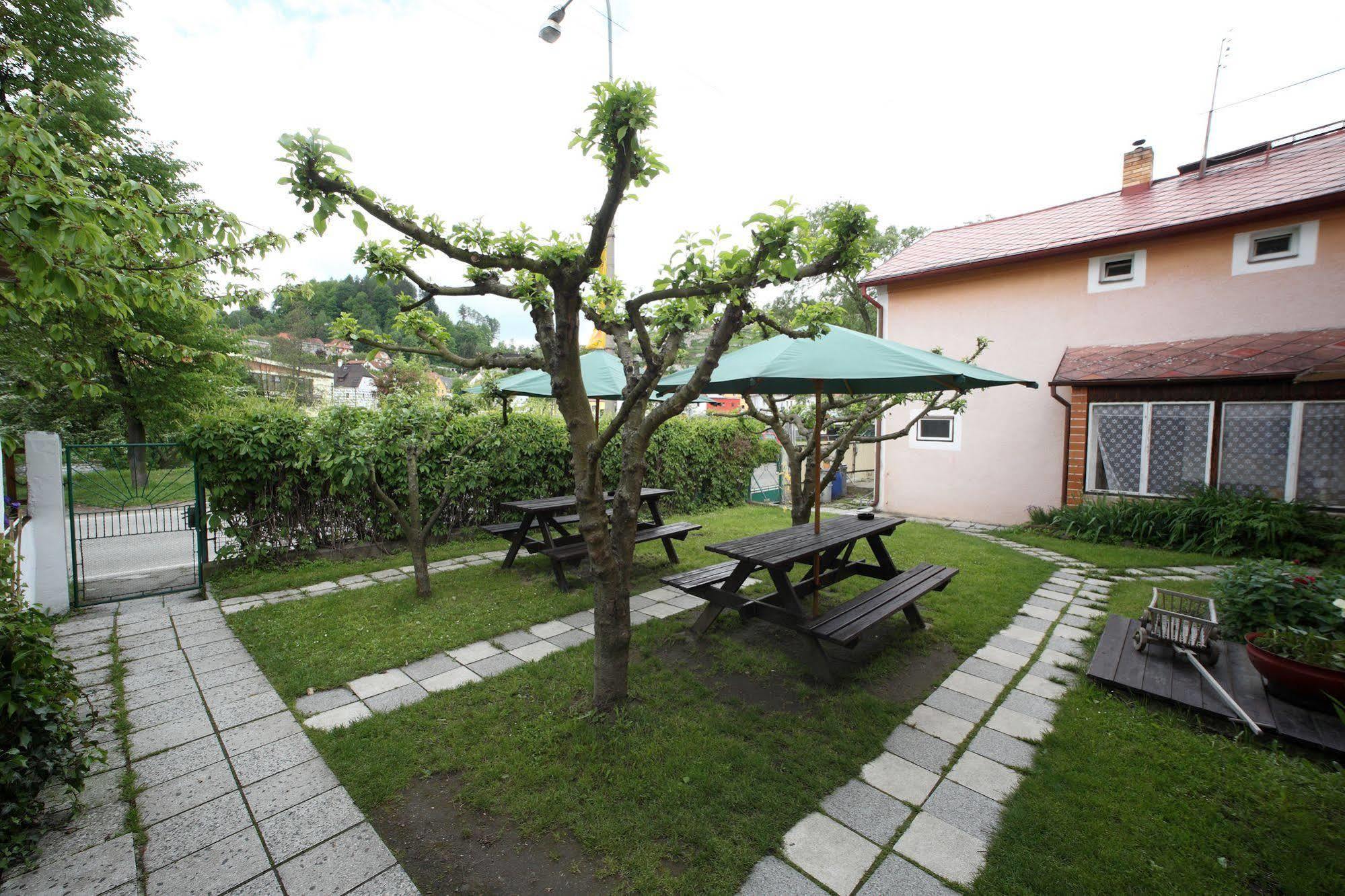 Hostel Havana Cesky Krumlov Exterior foto