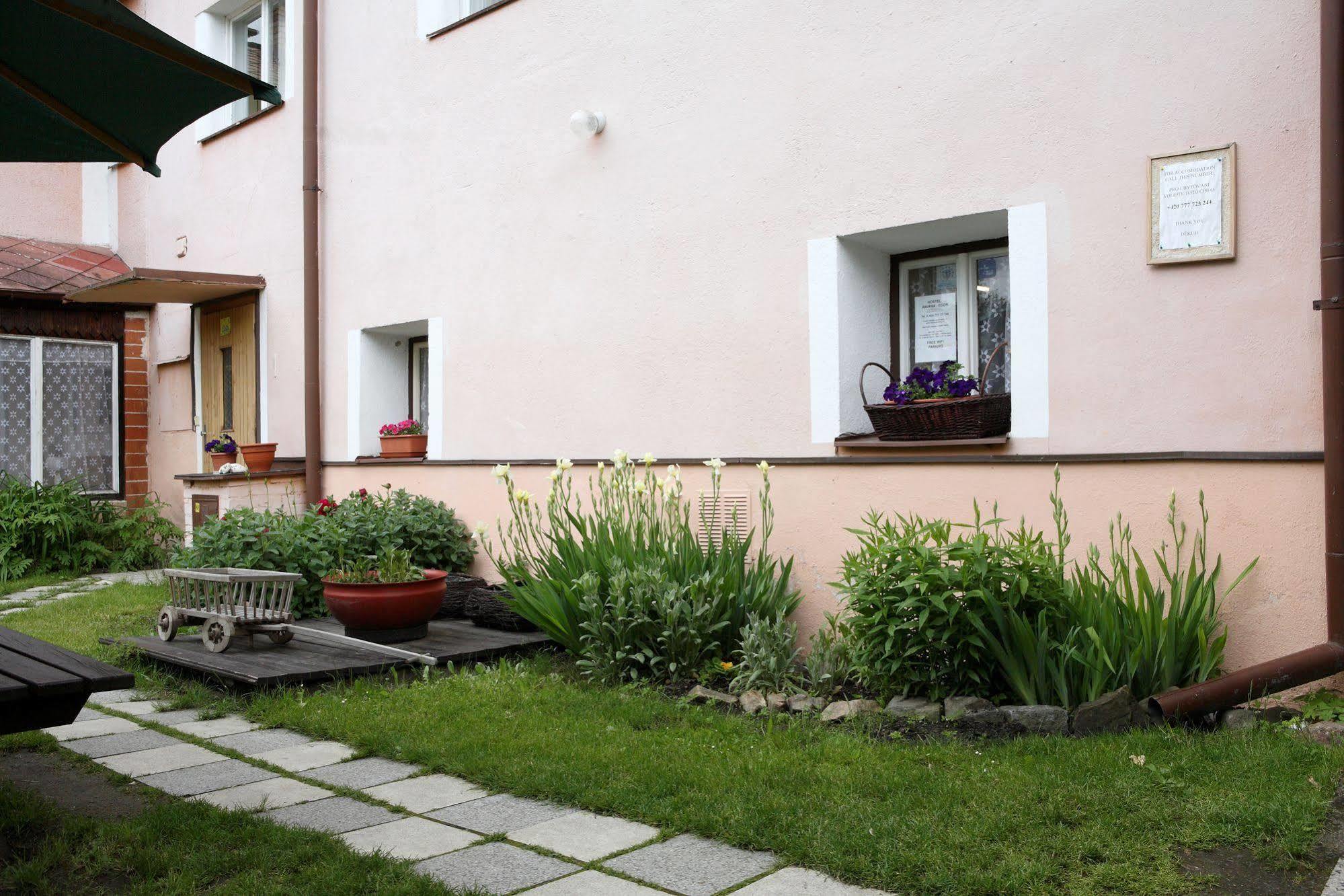 Hostel Havana Cesky Krumlov Exterior foto